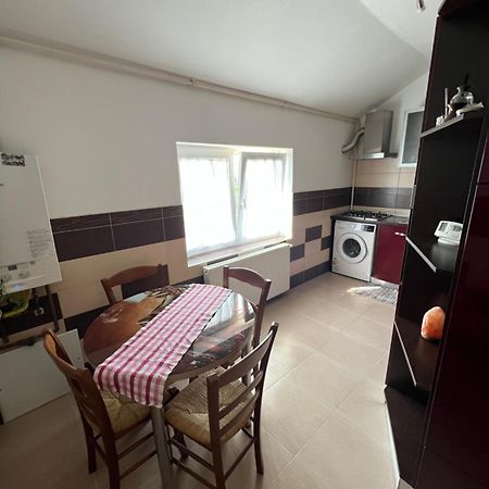 Ovidius Apartament Cisnădie Exteriör bild